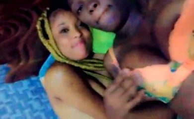 Vidéo de fuite de Lynda et de la bénédiction d'une colocataire lesbienne